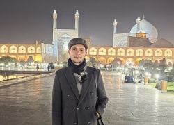 اقتصاددان حرفهای باید پایه فقهی خوبی داشته باشد اقتصاددان حرفهای باید پایه فقهی خوبی داشته باشد