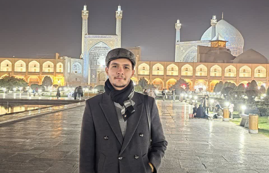 اقتصاددان حرفه‌ای باید پایه فقهی خوبی داشته باشد