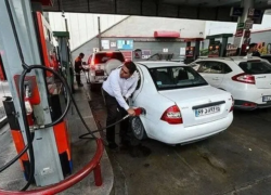 از امروز بنزین ۵ هزار تومانی نخرید؛ منتظر اعلام رسمی بمانید از امروز بنزین ۵ هزار تومانی نخرید؛ منتظر اعلام رسمی بمانید