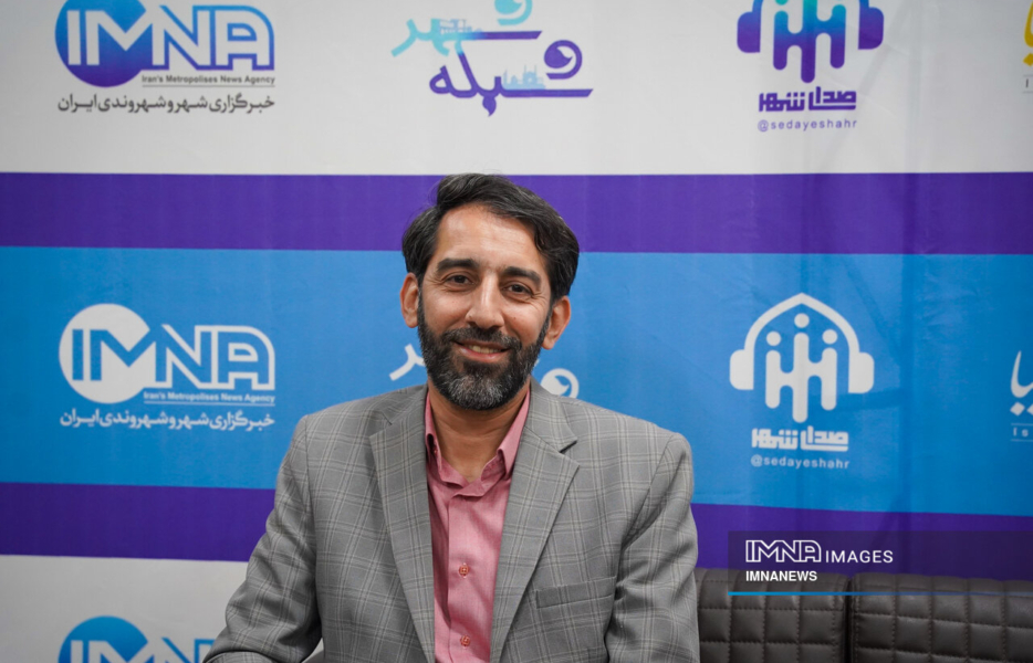 بازار گل‌وگیاه همدانیان به «باغ ارغوان» منتقل شد