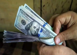 قیمت دلار بازار آزاد امروز پنجشنبه ۲۷ آذر ۱۴۰۴ 