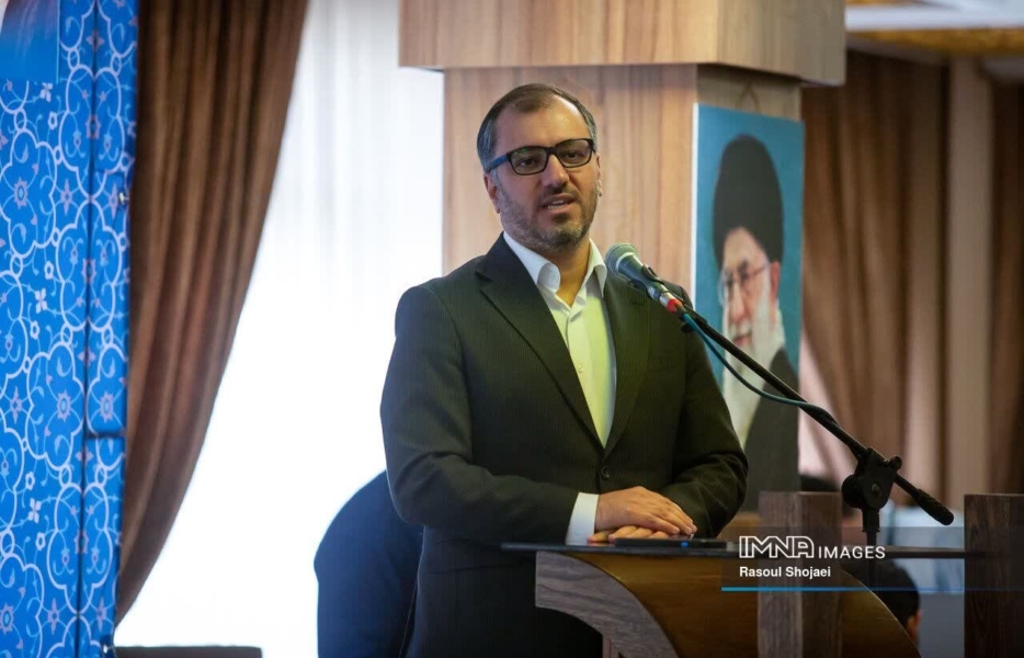 اعتراض حقوقی شهرداری اصفهان به تداوم انتقال آب زاینده‌رود به یزد