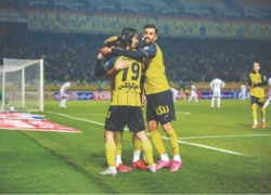 صدر جدول برای اصفهان آبوجارو شد صدر جدول برای اصفهان آبوجارو شد