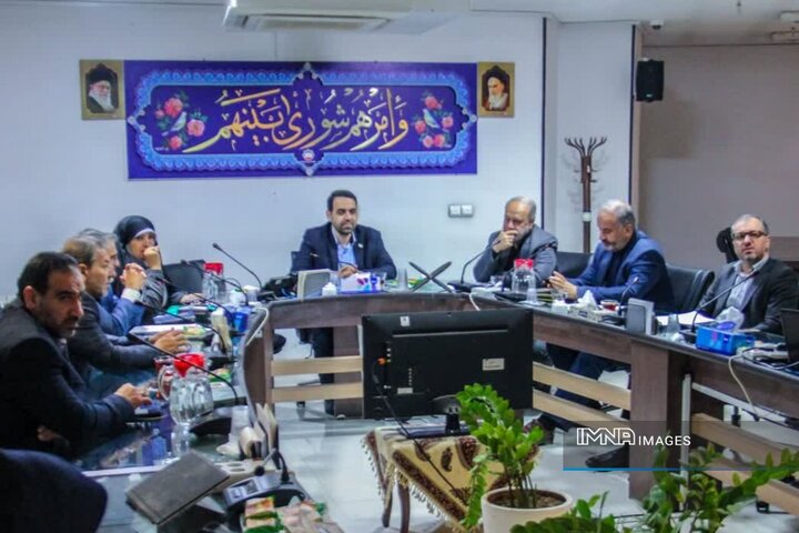 بررسی اصلاح و متمم برش فرهنگی بودجه پیشنهادی مقطع آذر شهرداری اصفهان در ۱۴۰۴