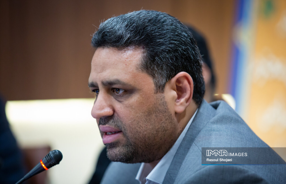 مشکلات ۱۵ شهروند منطقه۱۲ اصفهان در کمیته نظارتی شورای شهر بررسی شد