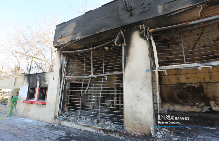 دود اغتشاش‌ها در چشم مردم