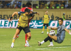 دوئل فوتبالی در اتوبان اصفهان ‌ تهران