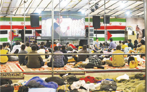 جوانان اصفهان در اعتکاف از عبادت فردی تا کنشگری اجتماعی