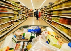 حذف ارز ترجیحی سیاست‌های مکمل می خواهد