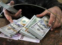 بانک مرکزی اسکناس دلار را مستقیم در بازار تزریق کرد