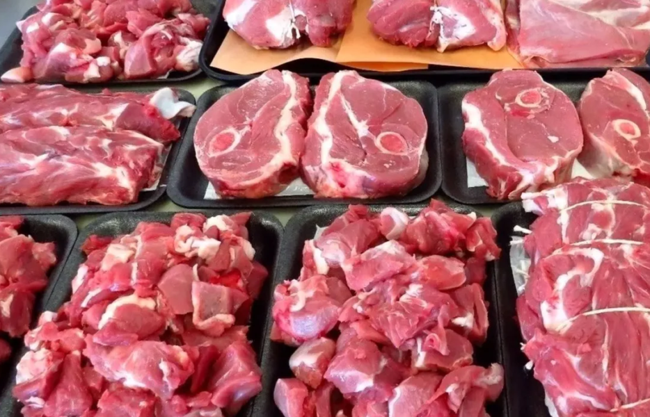 گوشت ۳۰۰ هزار تومان ارزان شد 