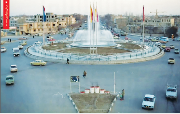 دیکتاتوری در سازندگی