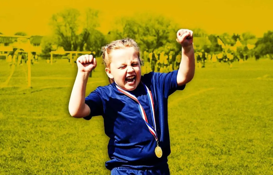 3 عادت روزانه برای تربیت کودک موفق و سالم