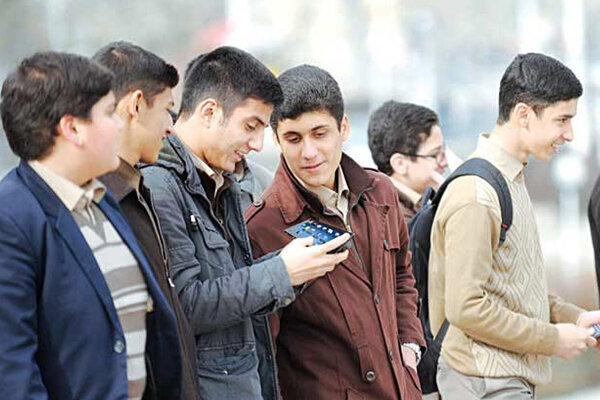 هویت سیاسی گمشده نسل امروز!