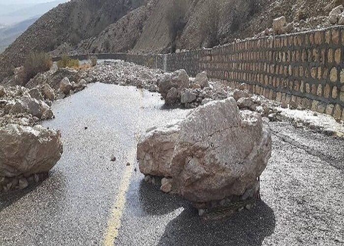 خطر ریزش سنگ و بهمن در جاده‌های شمال
