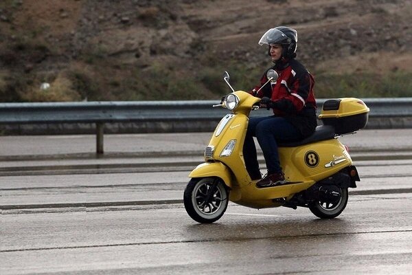 جزئیات صدور گواهینامه موتورسیکلت برای بانوان اعلام شد