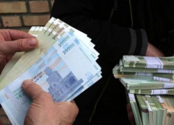 عیدی بازنشستگان همزمان با حقوق بهمن واریز می‌شود