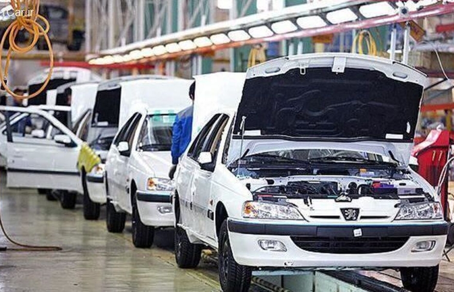 کاهش قیمت خودروهای ایرانی در بازار آزاد