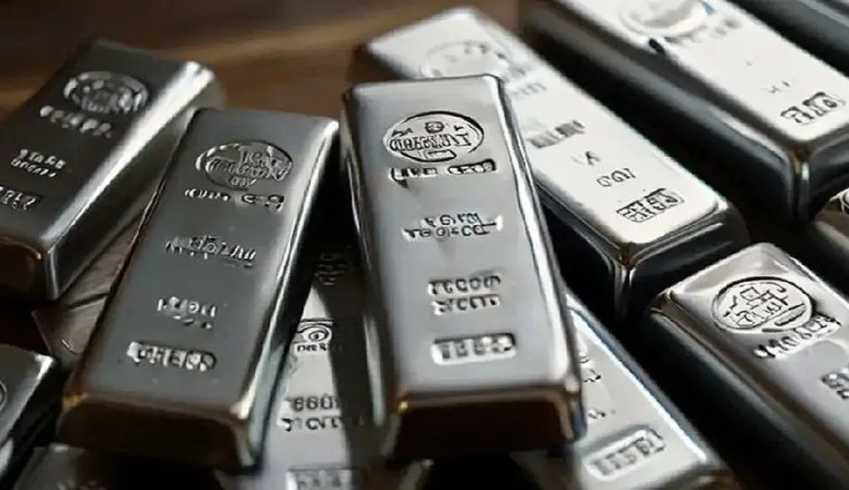 کاهش قیمت نقره در بازار جهانی