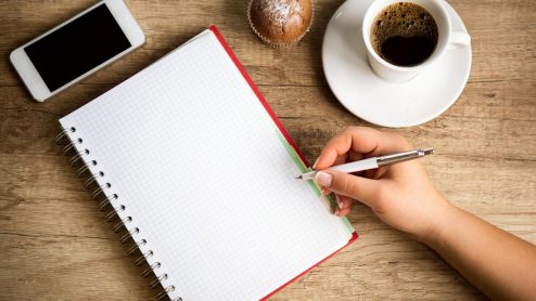 نوشتن؛ سپری در برابر طوفان جنگ