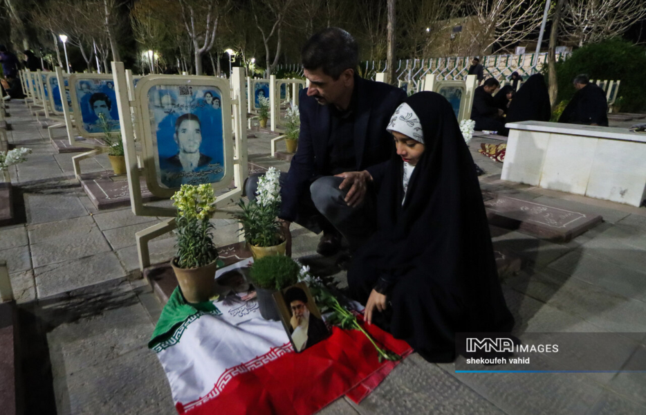 این گلستان ادامه دارد…