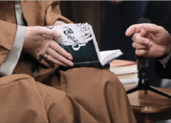 مدافع حرم زبان فارسی