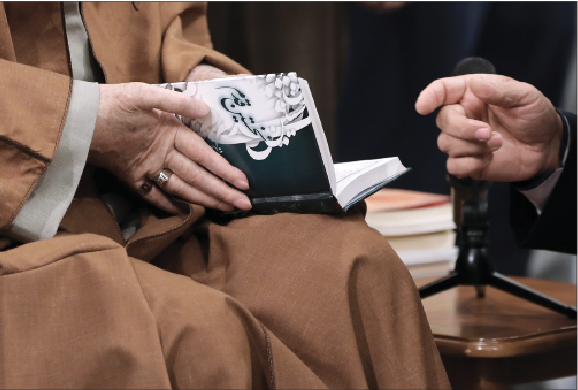 مدافع حرم زبان فارسی