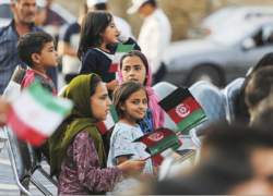 اتباع افغانستان در کنار ایران ایستادند