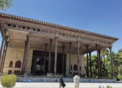 این روزها در چهلستون چه می‌گذرد؟ 