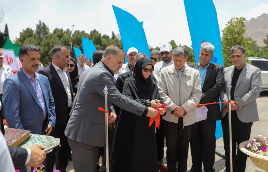 افتتاح دو ایستگاه پیشرفته پایش هوا در اصفهان؛ تأکید بر توسعه صنعتی همسو با محیط زیست
