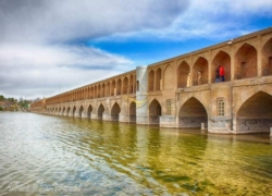 زاینده‌رود در اصفهان جریان پیدا کرد