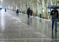 ورود گردوخاک و رگبار باران در ۱۰ استان کشور