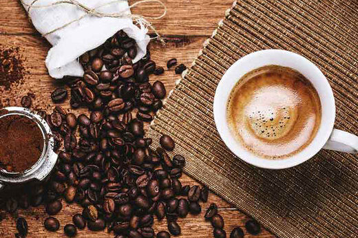 چرا قهوه کیفیت خواب را کاهش می‌دهد؟