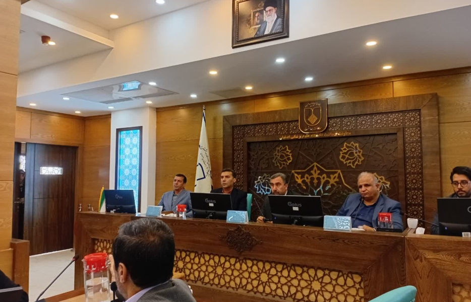 اصفهان در مسیر سالمندی 