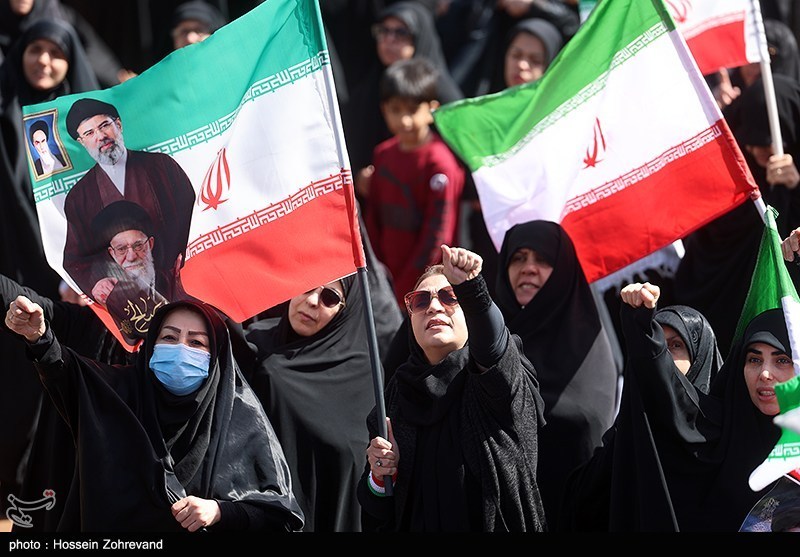 رمزگشایی از طلوع بلوغ یک‌ملت