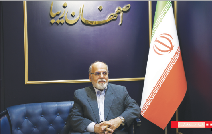 دیپلماسی اصفهان در جنگ چگونه زنده ماند؟