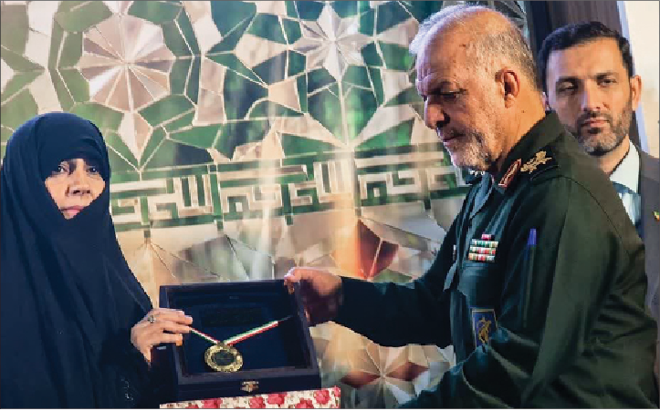 یک سال پس از عروج