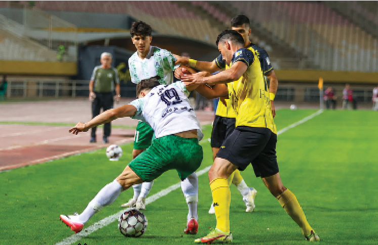 خطر سقوط از بیخ گوش ذوب‌آهن گذشت
