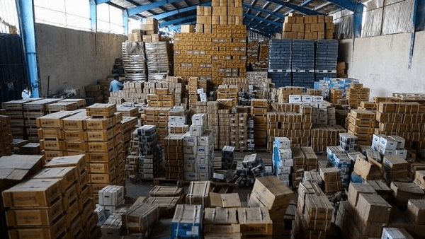 تعیین تکلیف ۶۳ همت کالای انبارشده در همکاری قضایی
