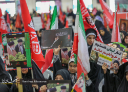بزرگداشت رهبر شهید