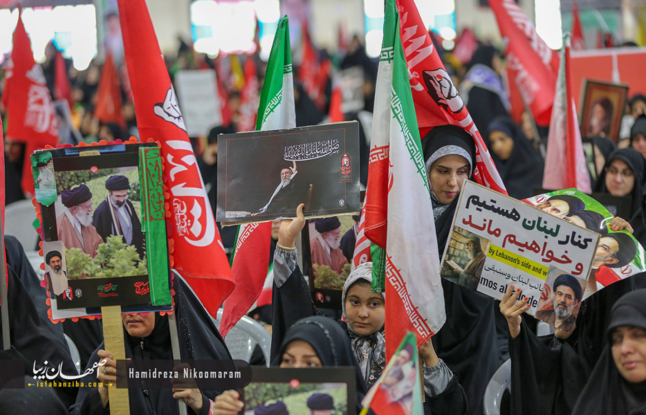 بزرگداشت رهبر شهید