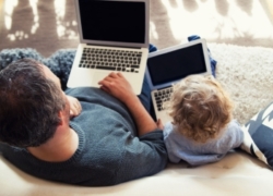 چرا کودکان نباید همه رفتارهای والدین را تقلید کنند؟