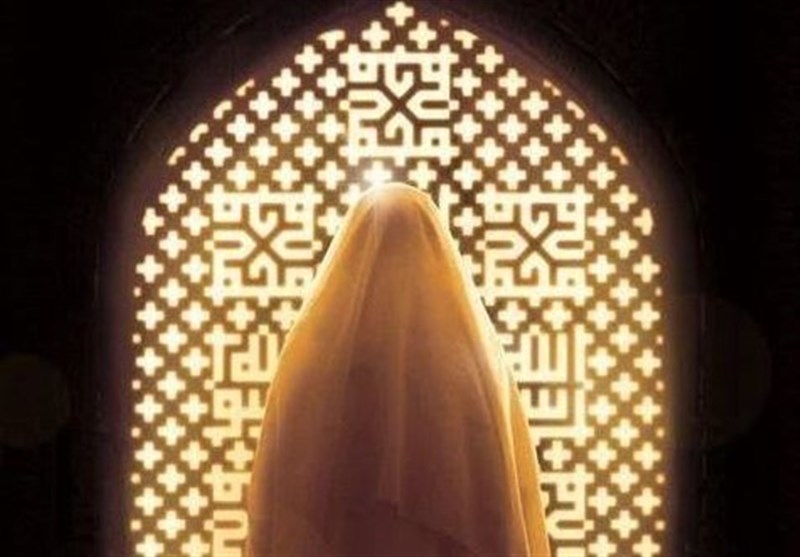 ستاره‌ای در مدار ماه