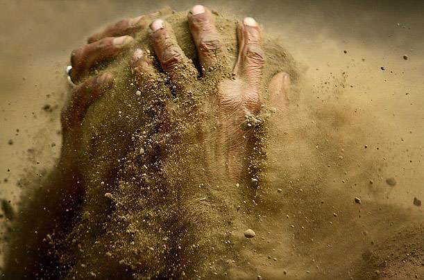 تحلیل غایت آفرینش انسان و مسیر کمال‌یابی او از منظر قرآن کریم