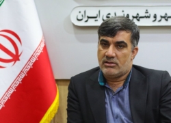 غبارروبی مزار شهدای گمنام در بوستان کوثر خوراسگان به ‌مناسبت هفته دفاع‌مقدس