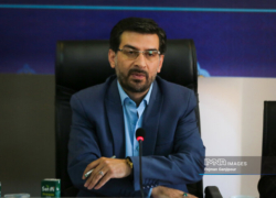 بازسازی و ایمن‌سازی زمین ورزشی و فضای بازی کودکان پارک انقلاب در منطقه۱۰ اصفهان