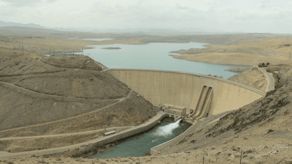 کاهش خروجی سد زاینده‌رود برای مدیریت ذخایر آب