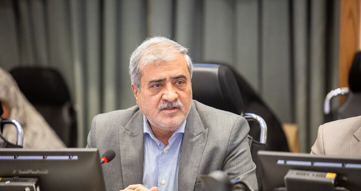 اصلاح شبکه آبیاری پنج هکتار از پارک صفه برای کاهش مصرف آب