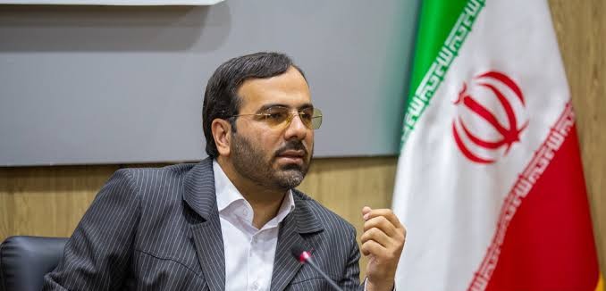ایمن‌سازی معابر اطراف مدارس اصفهان با نصب تابلوهای هشداردهنده جدید