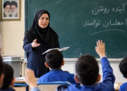 بهبود معیشت معلمان؛ افزایش حمایت‌های رفاهی در بودجه ۱۴۰۶